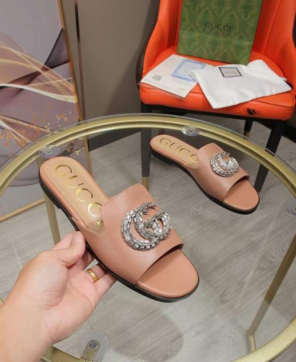 Picture of Gucci Slippers _SKUGuccisz35-43mnf02132128